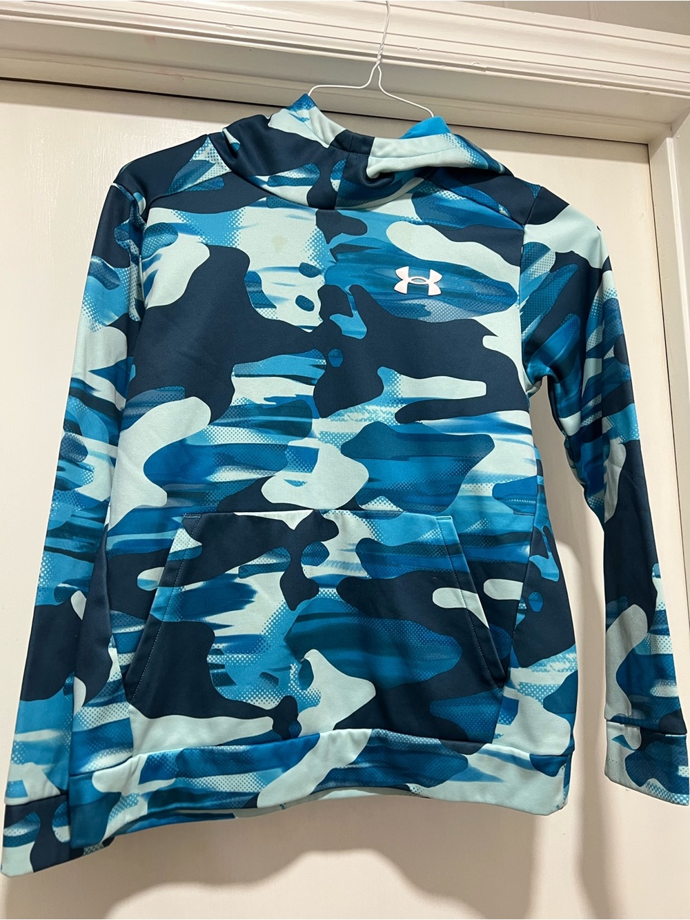 Under Armour Teal and Navy Camo Hooded Pullover